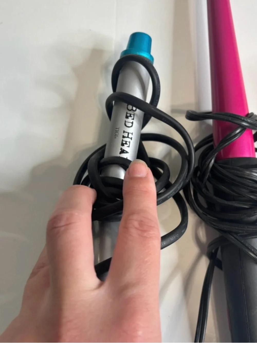 Bundle Bedhead Tigi Curling Iron & Vivitar Curling Wand