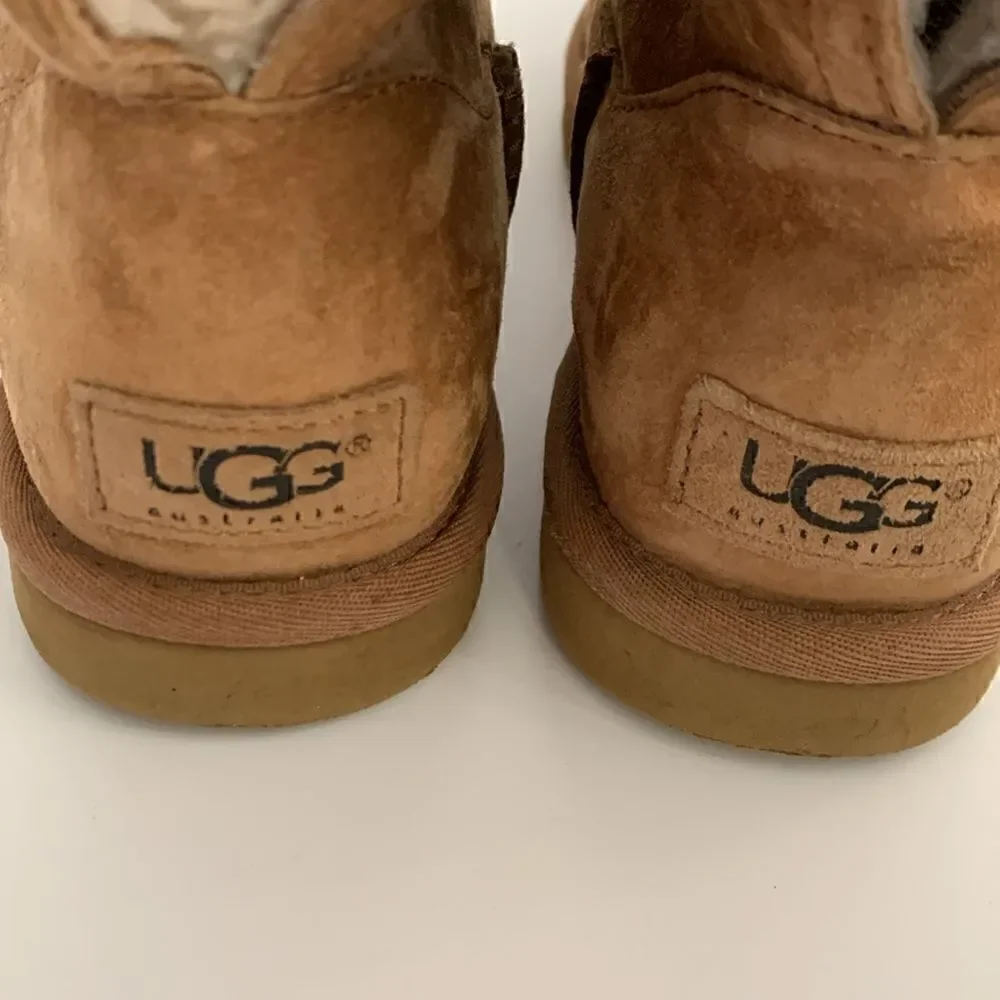 UGG remora style