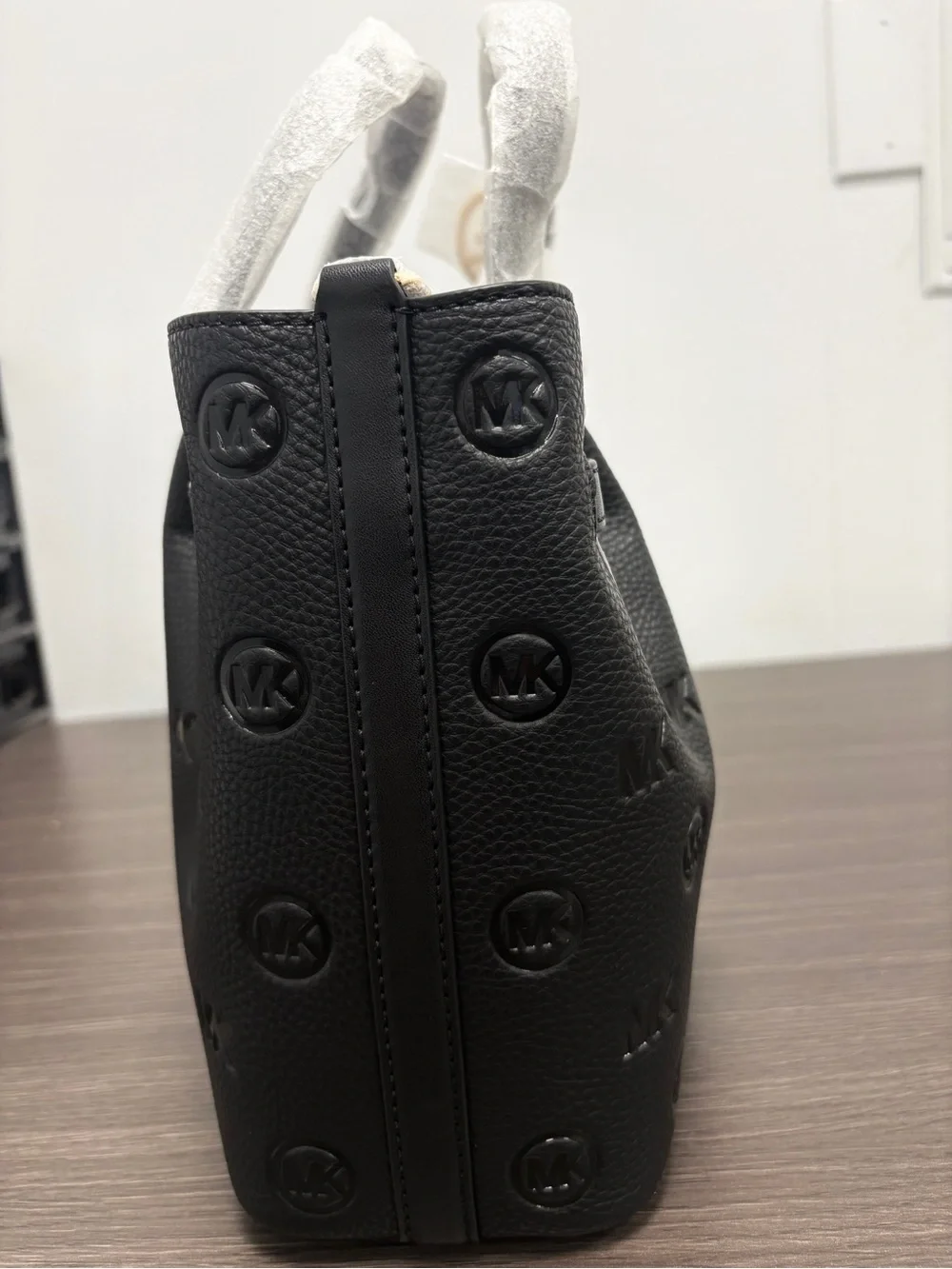 Michael Kors fastening back