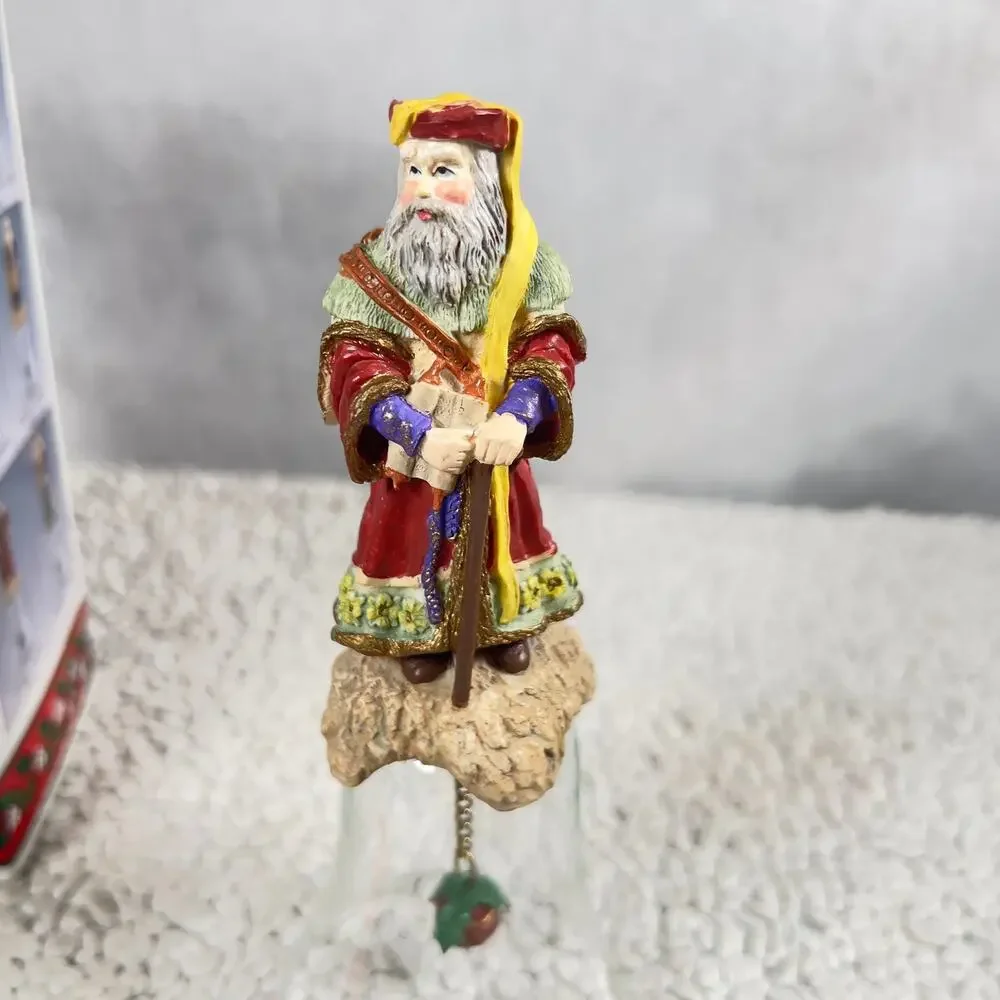 Novelino christmas through