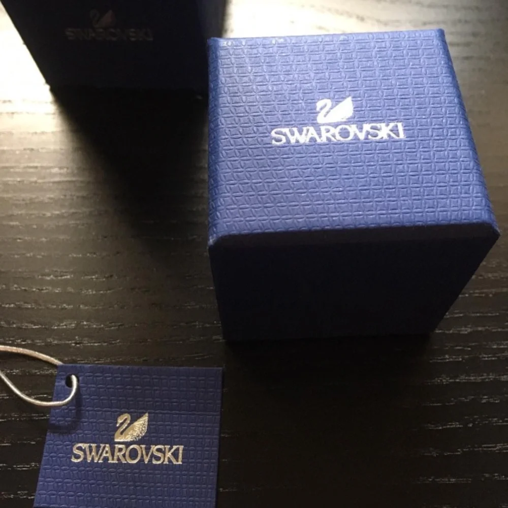 Swarovski this ring