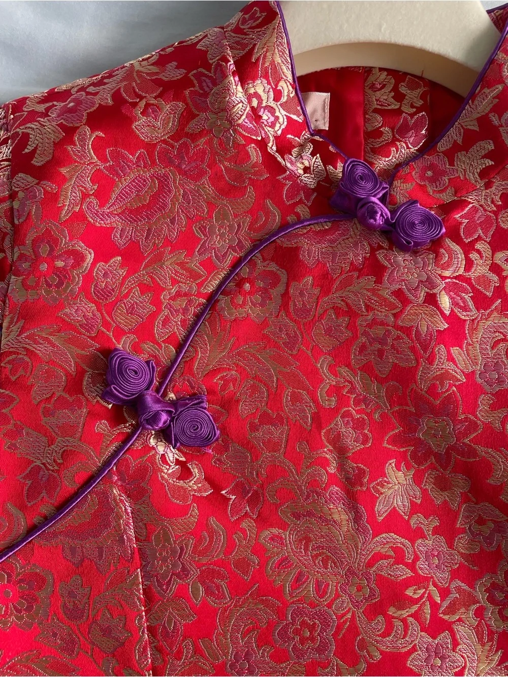 N/A charming red