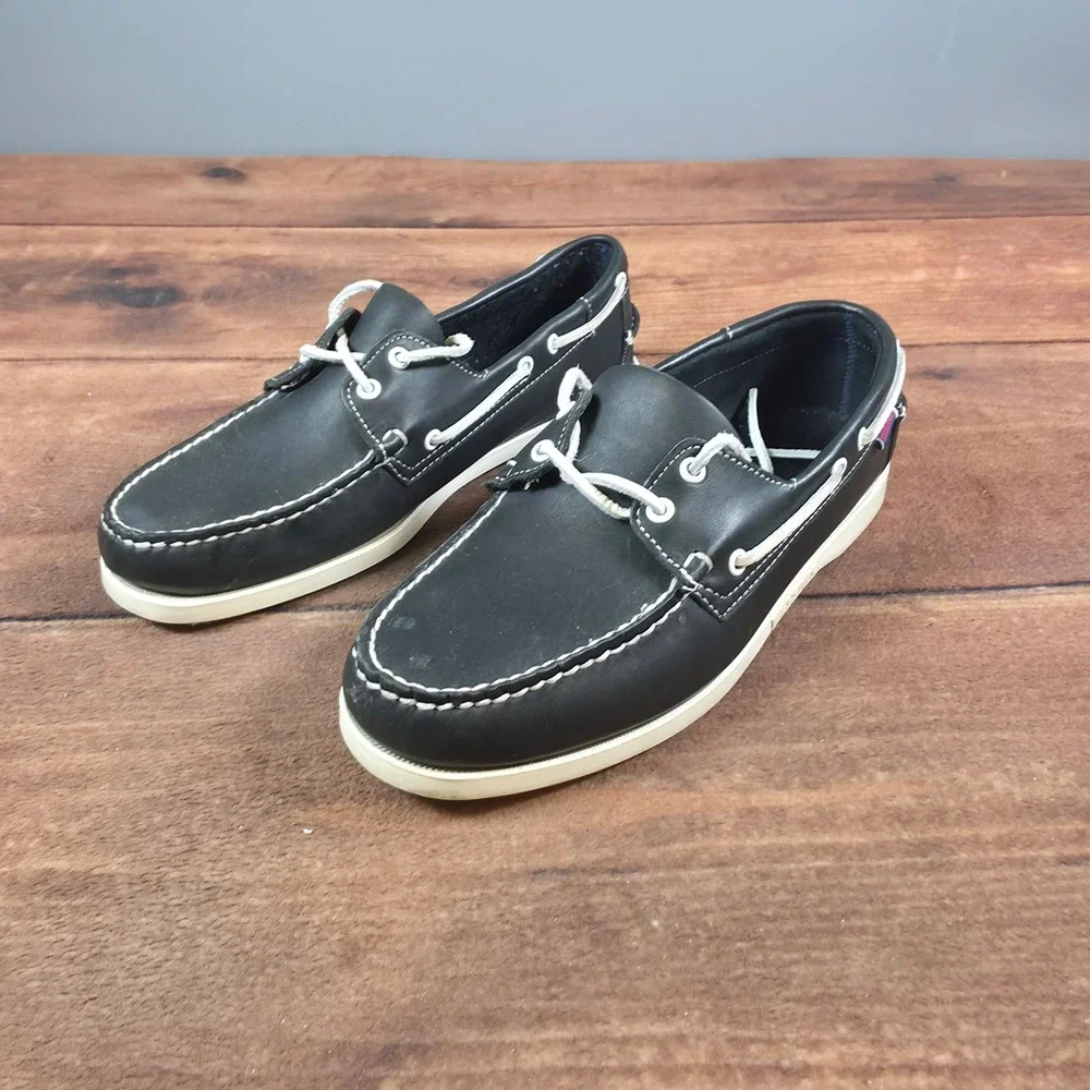 Sebago docksides boat