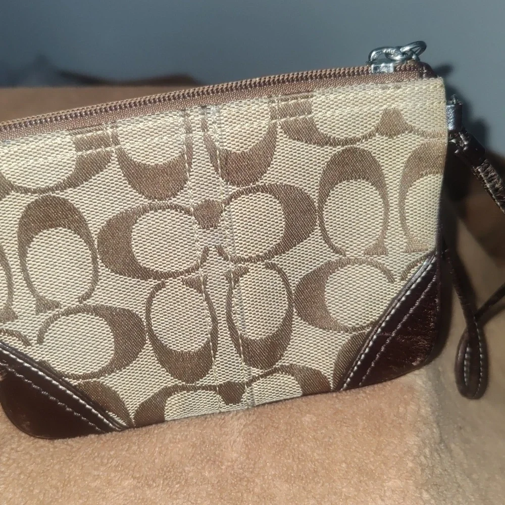 Coach classic tan