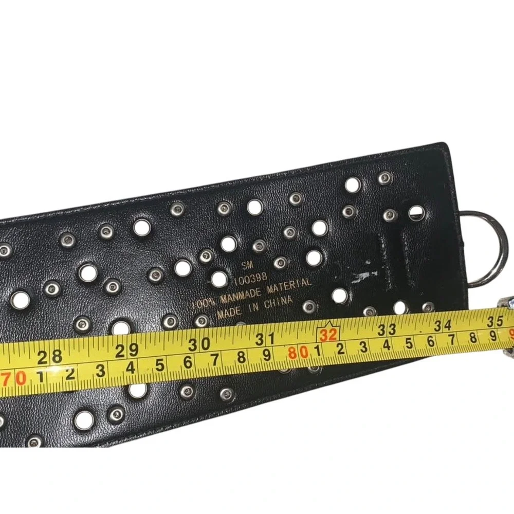 Holy Mama modern belt please