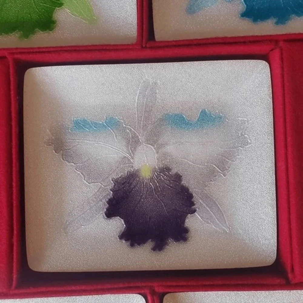 Hishiro japanese cloisonné