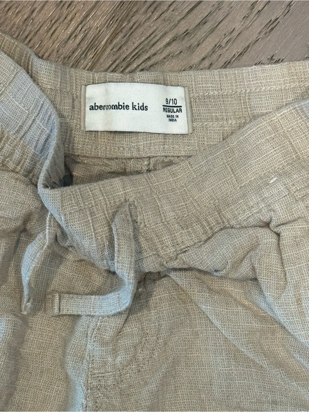 abercrombie kids light beige