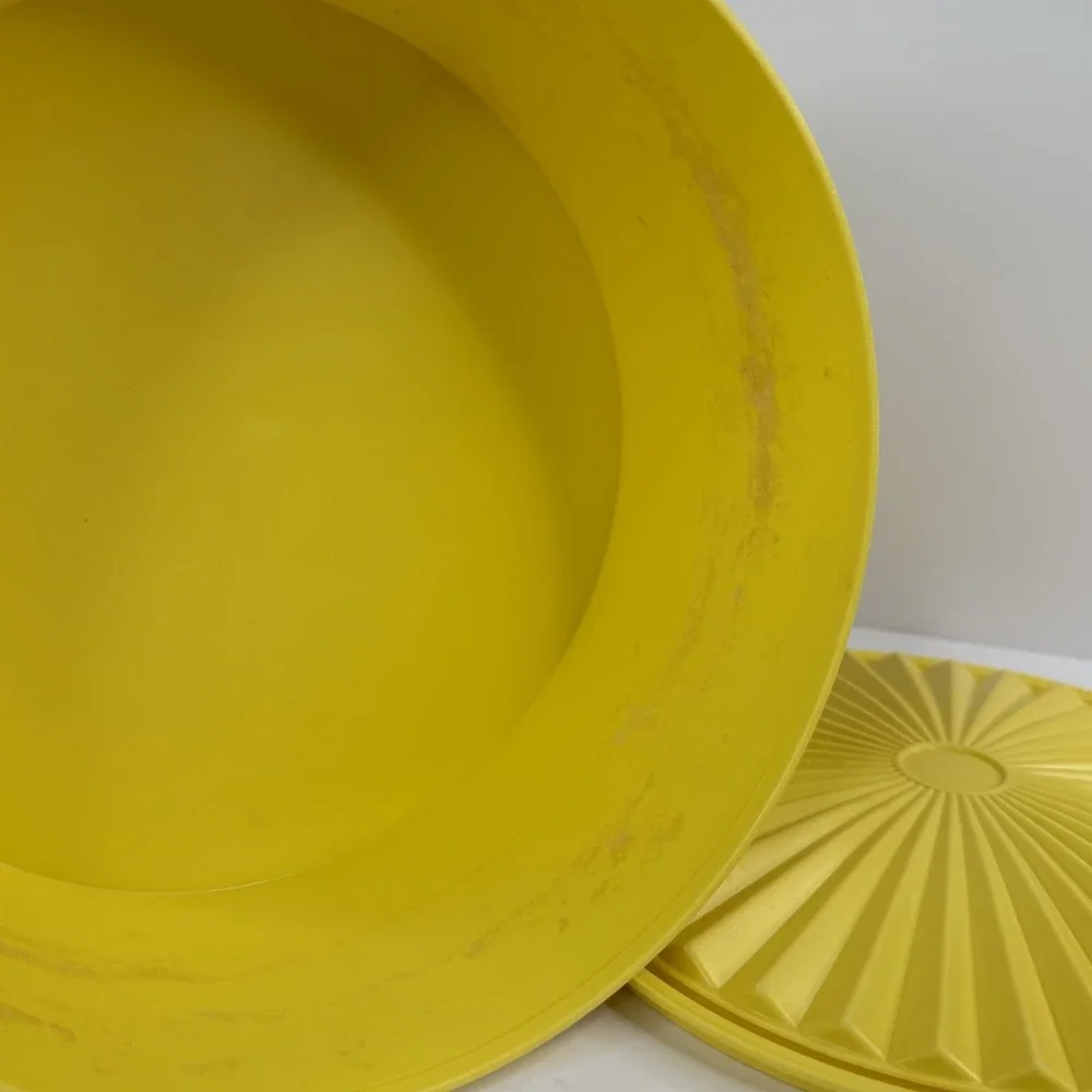 Tupperware vintage servalier