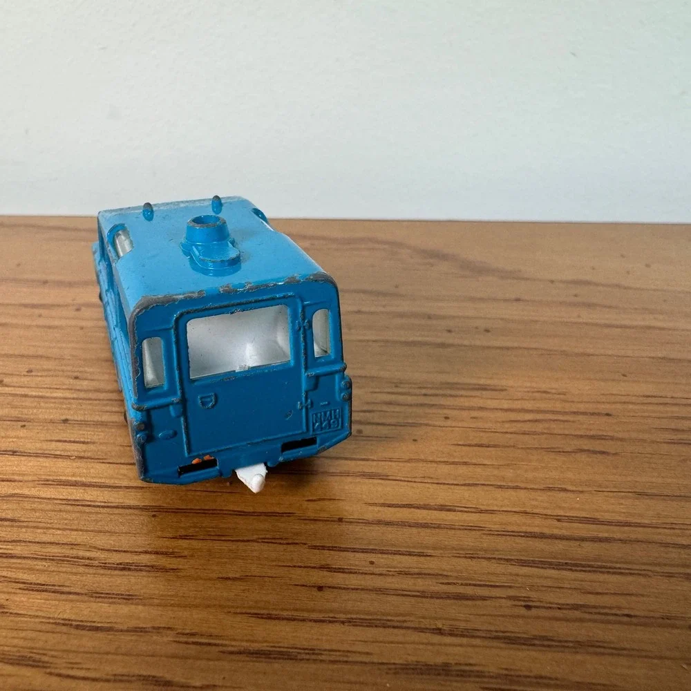Vintage Matchbox Series No 12 Land Rover Safari Lesney Made in England Blue‎