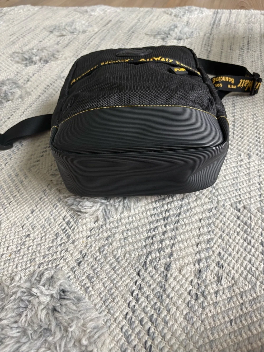 Dr. Martens long pocket