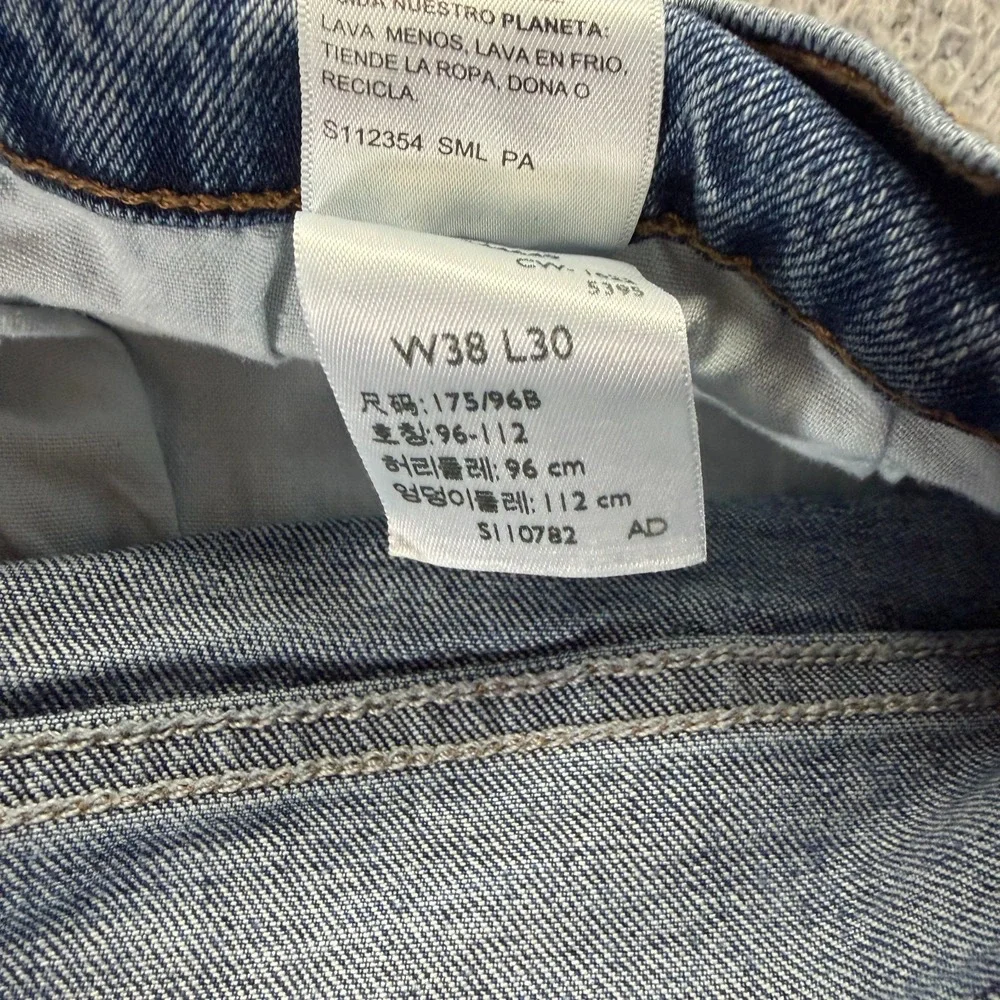 Levis before purchasing