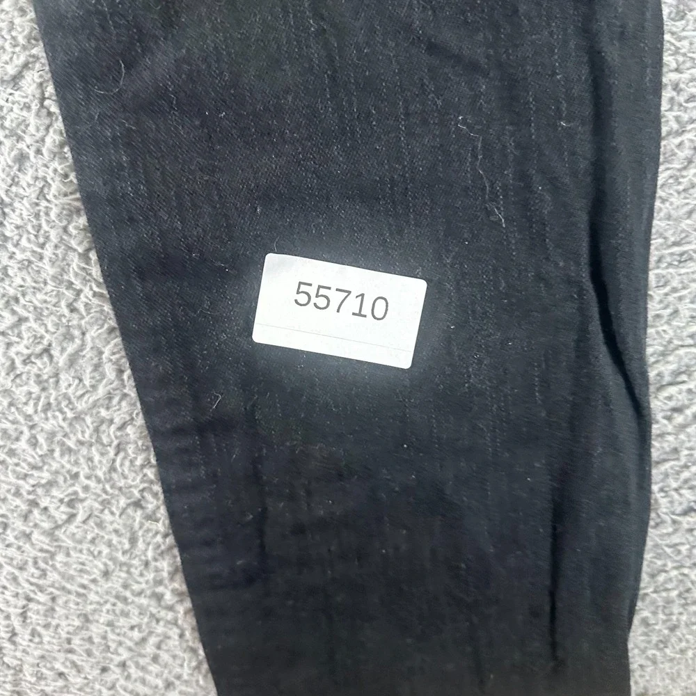 Levis before purchasing