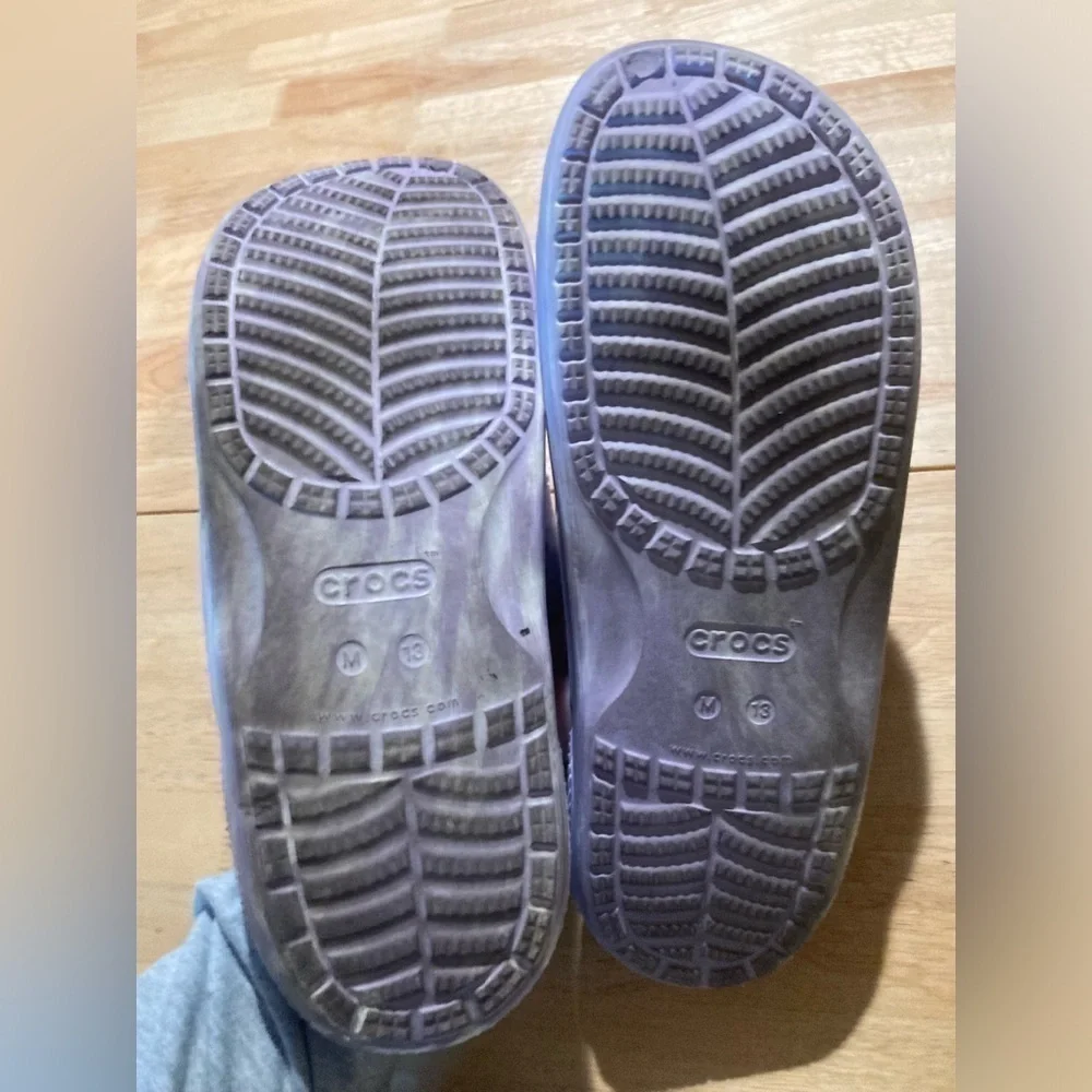CROCS purple white