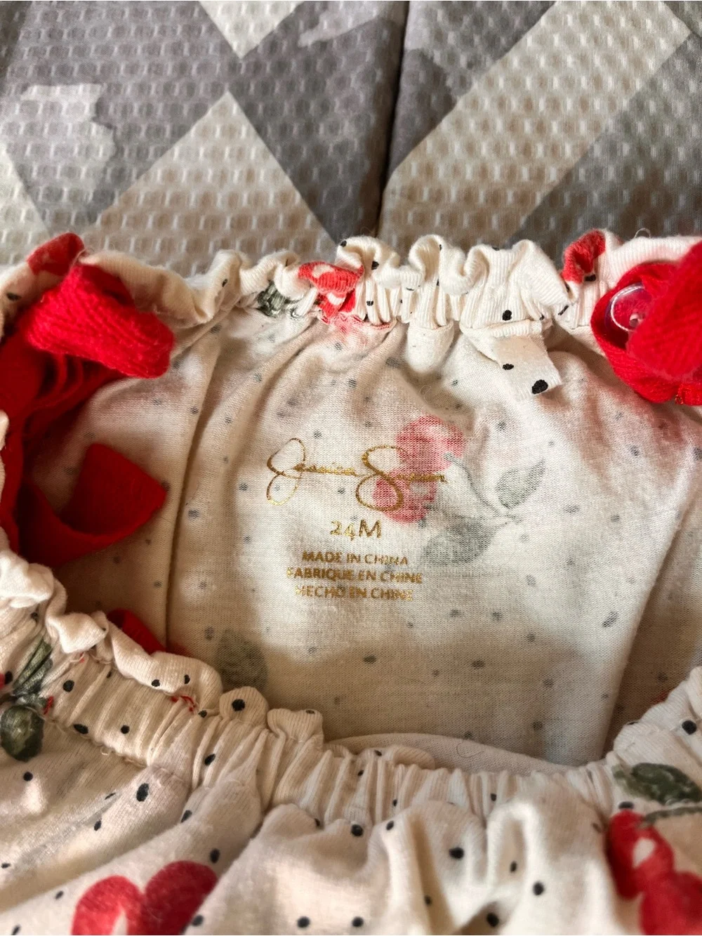 Jessica Simpson sweet cherry