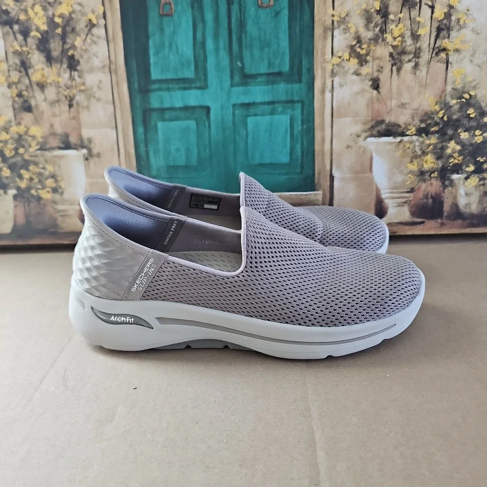 Skechers women slip