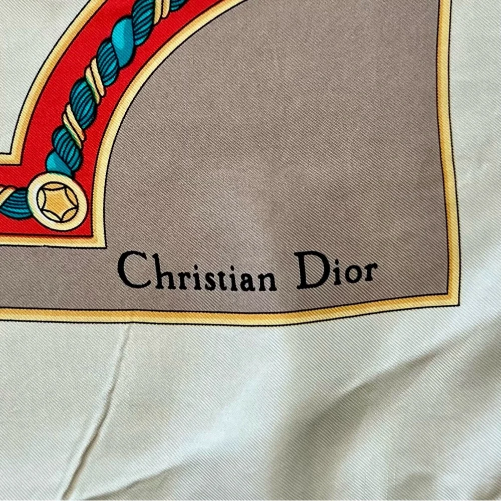 Dior excellent please