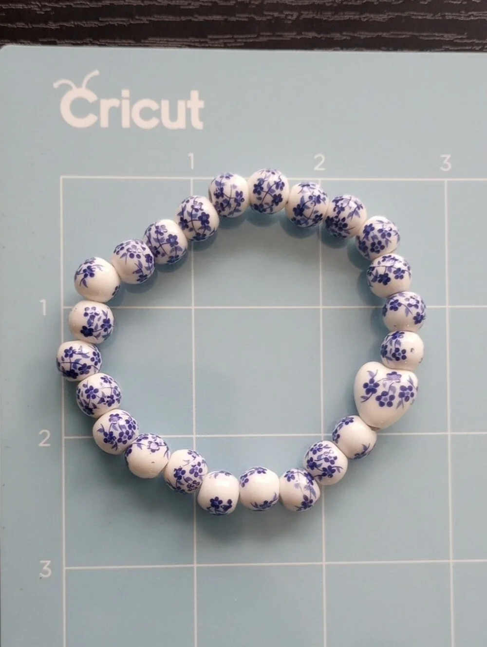 Artisan white delft