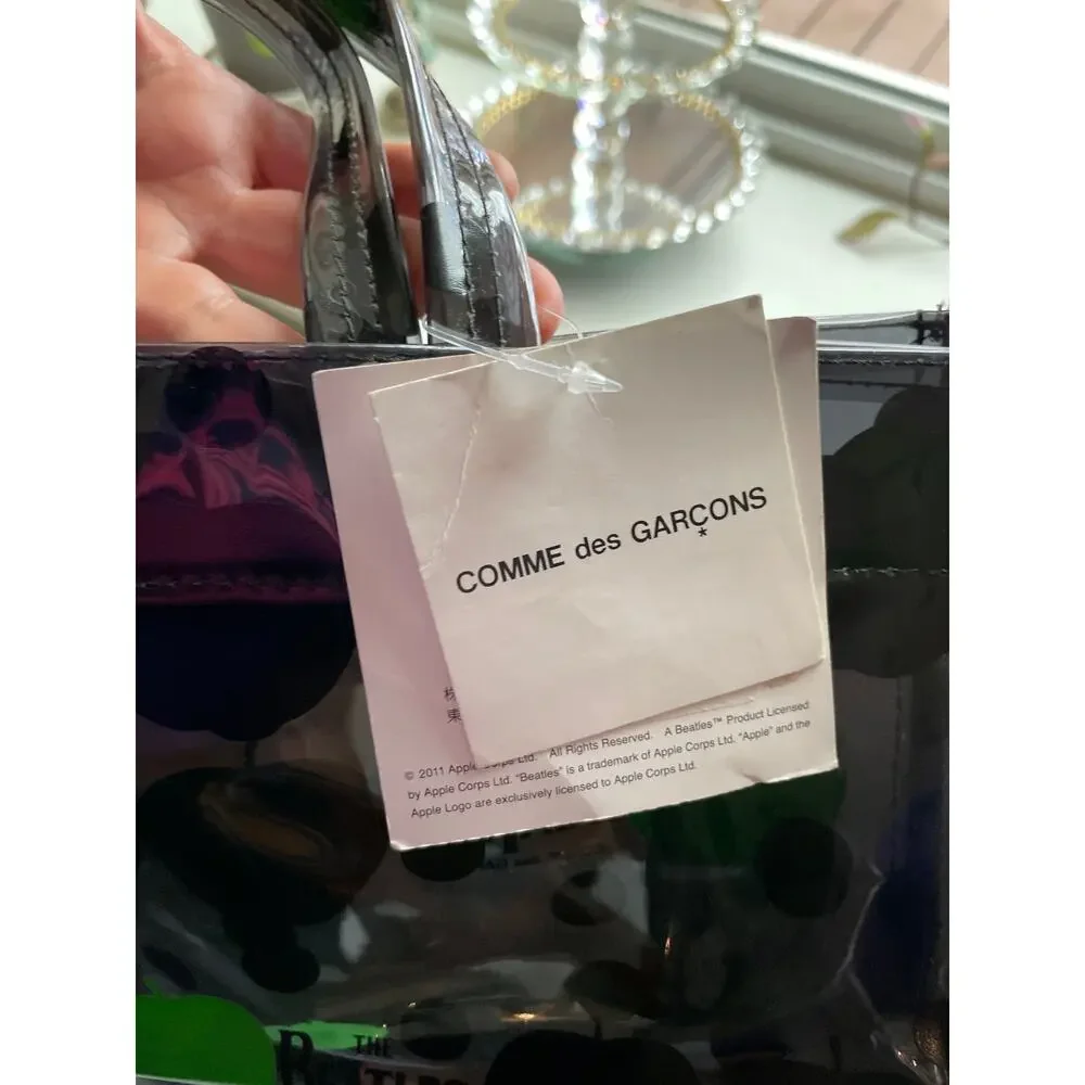 Comme des Garcons take break