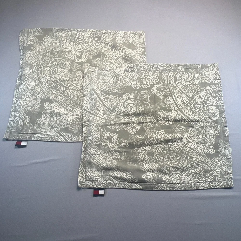Set of 2 Tommy Hilfiger Paisley Lumbar Pillows Cover Gray 100% Cotton 20