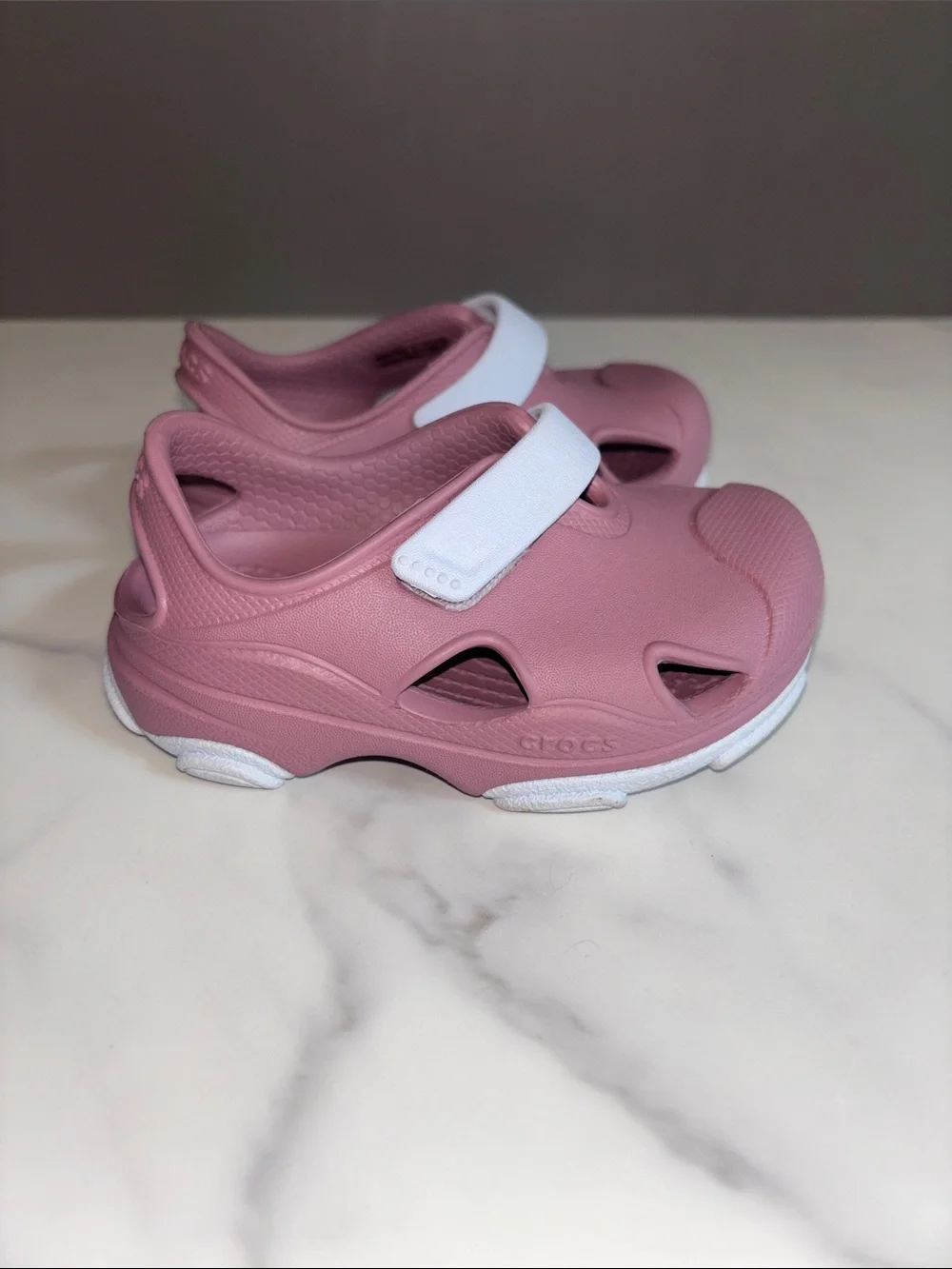 CROCS soft cushioned