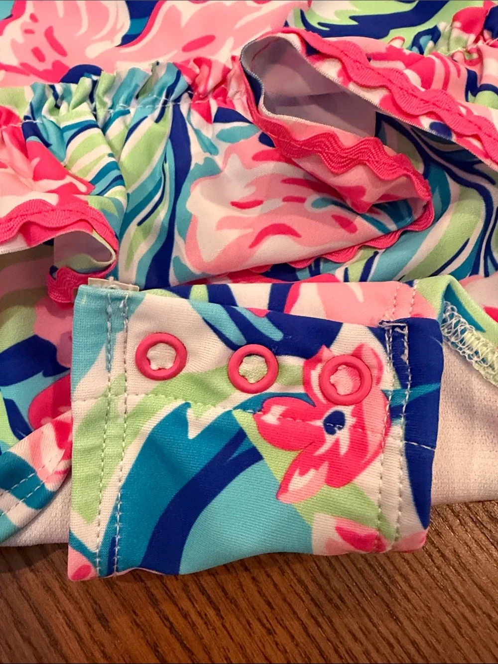 Tommy Bahama two piece