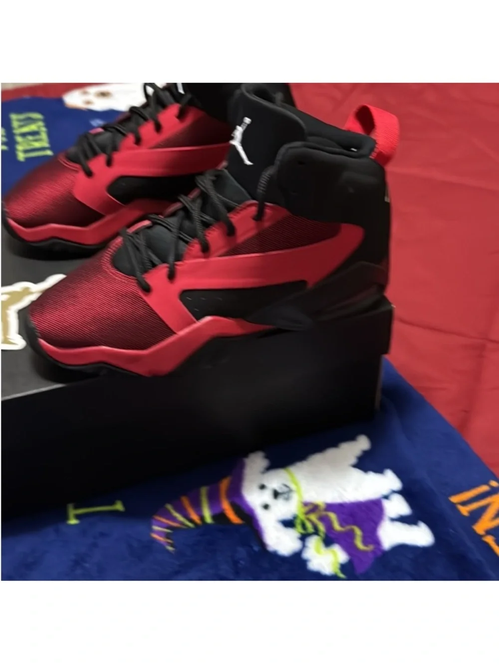 Jordan sporty sneakers