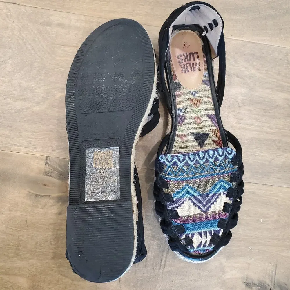 Muk Luks step into