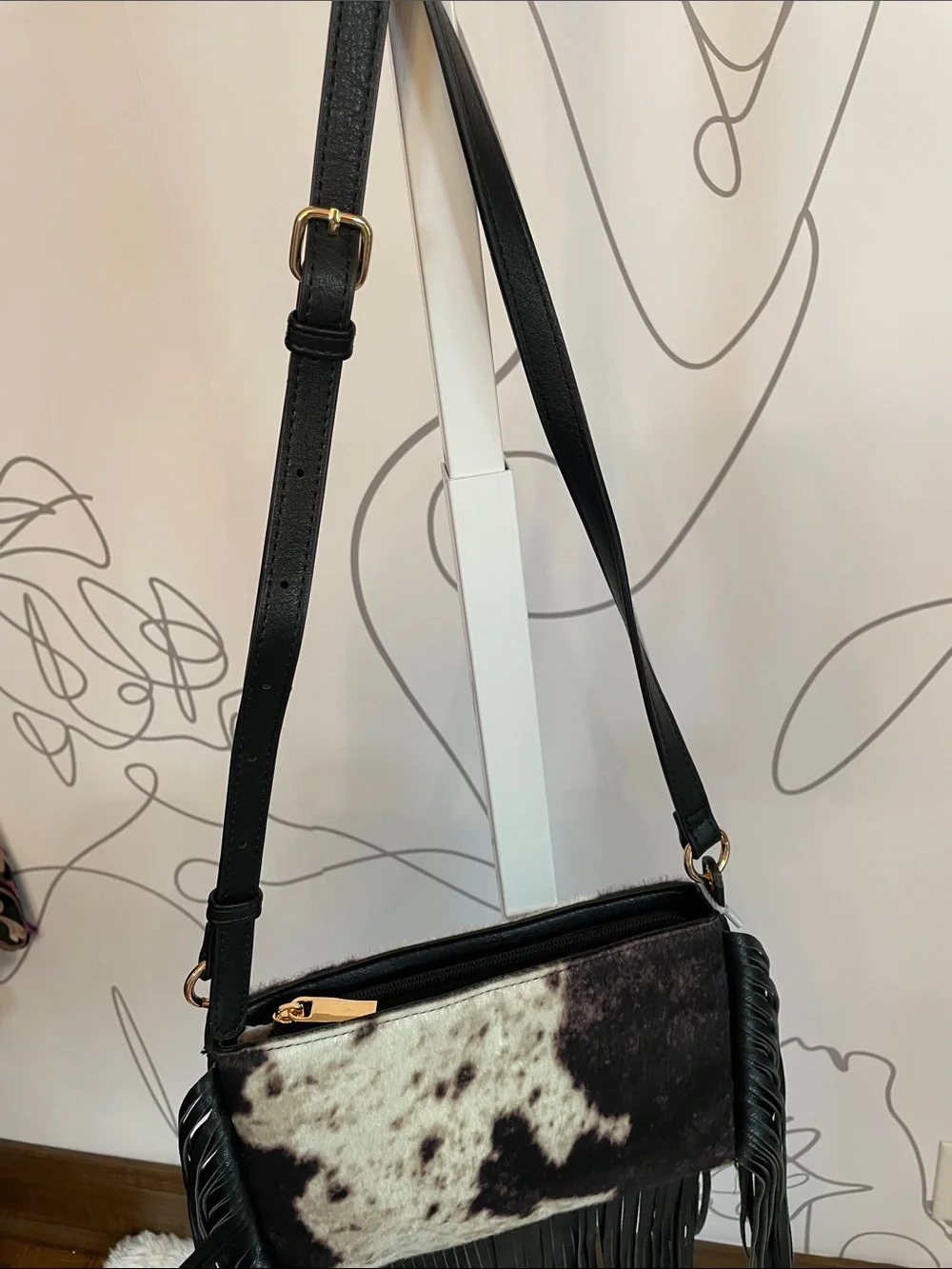 A. Calin chic crossbody