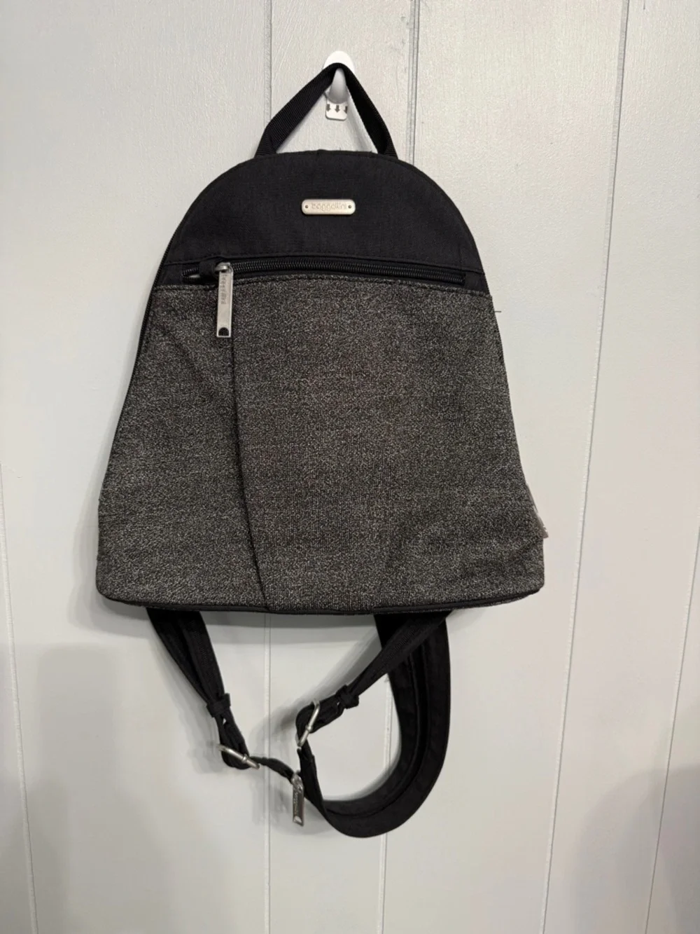 Baggallini bag storage or
