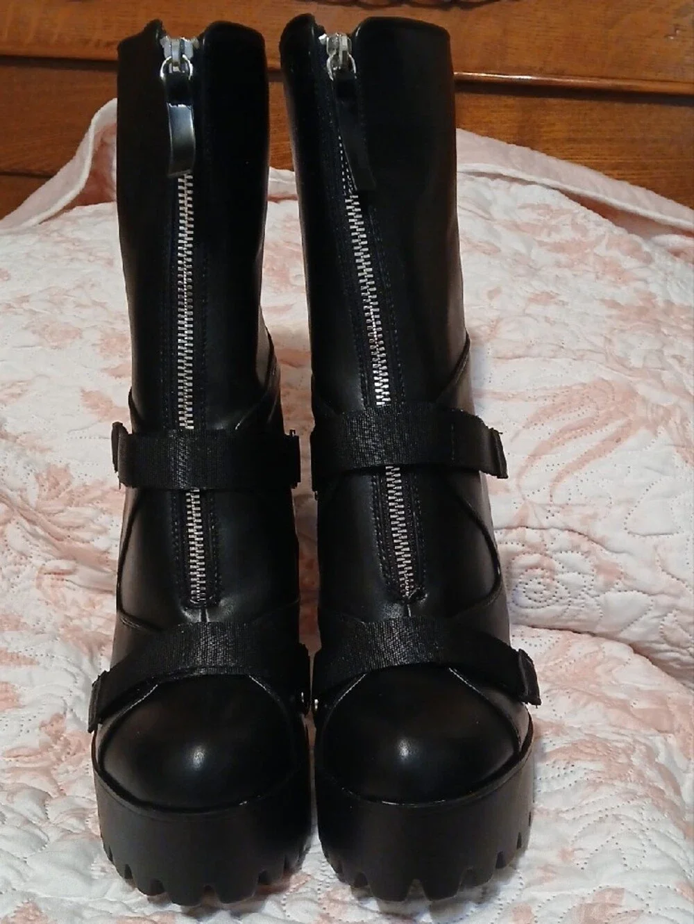 La Moda bold black