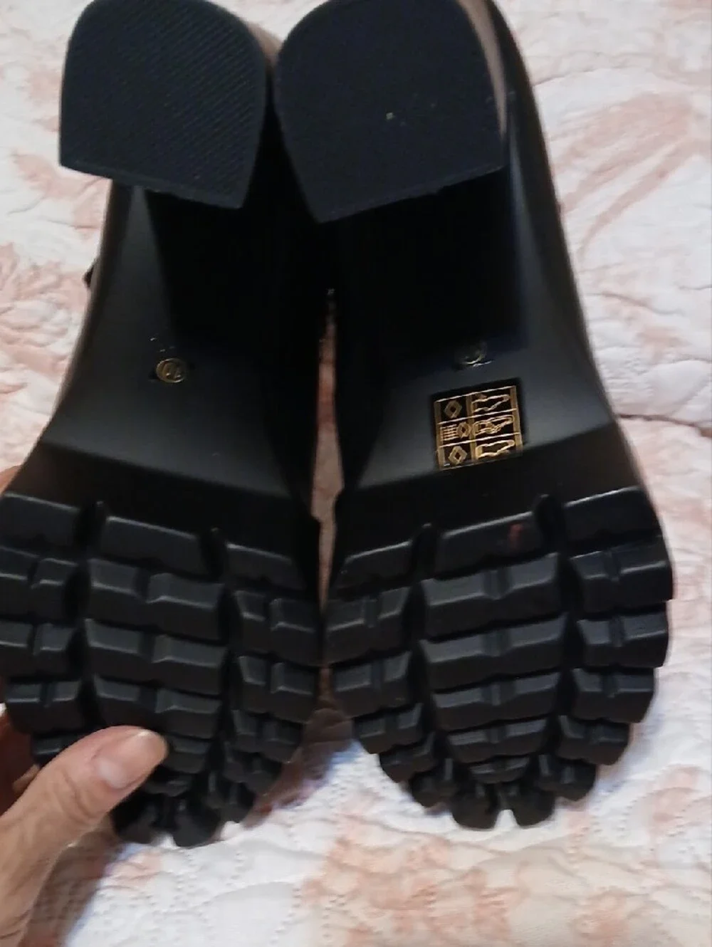 La Moda bold black