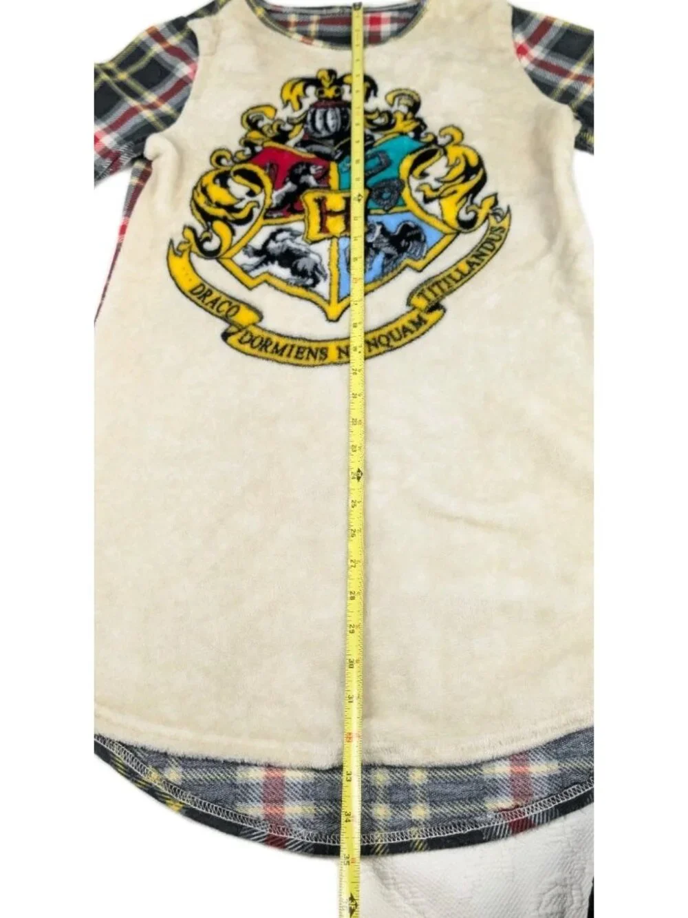 Wizarding World Of Harry Potter measures approximately