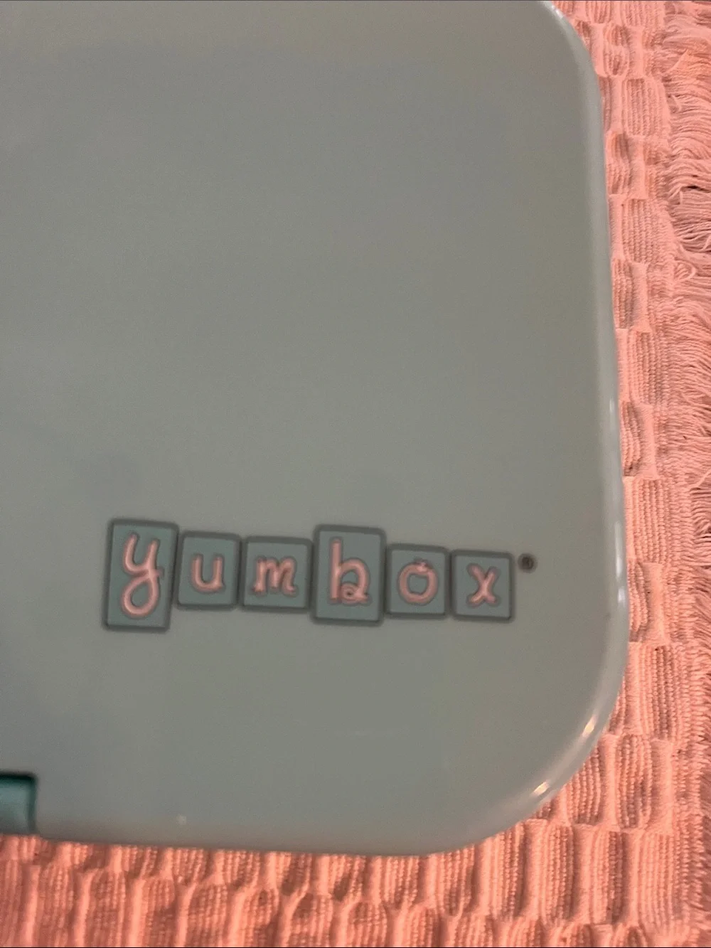 Yumbox aqua blue