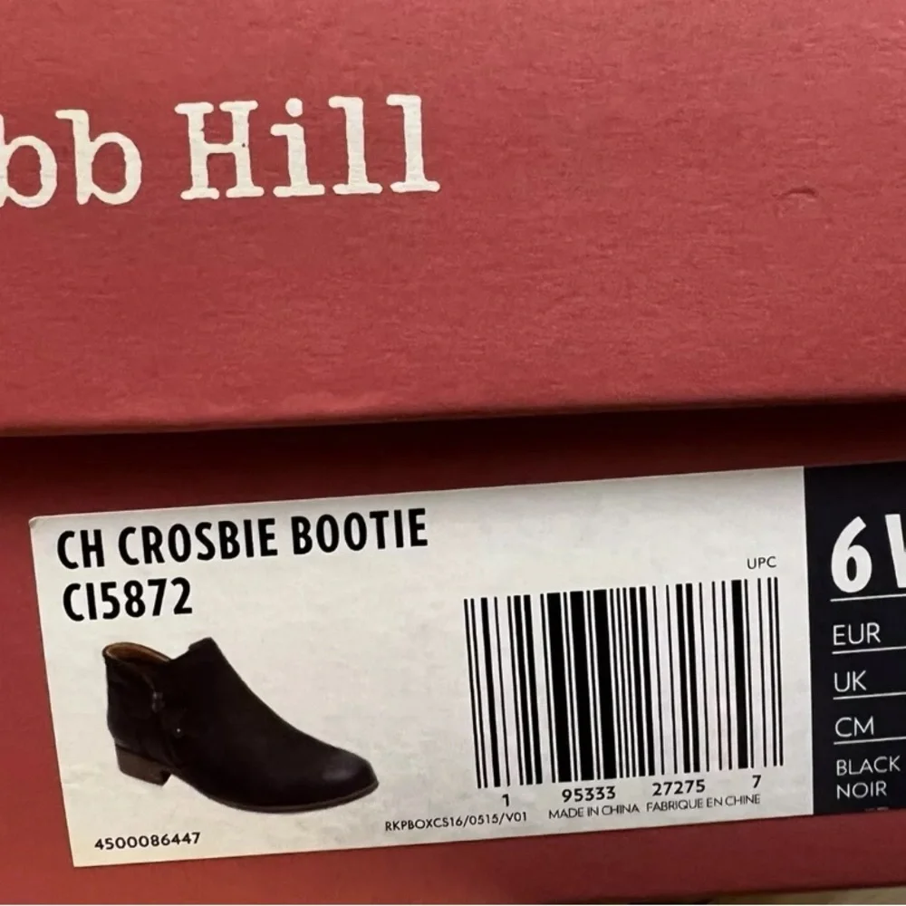 Rockport left boot