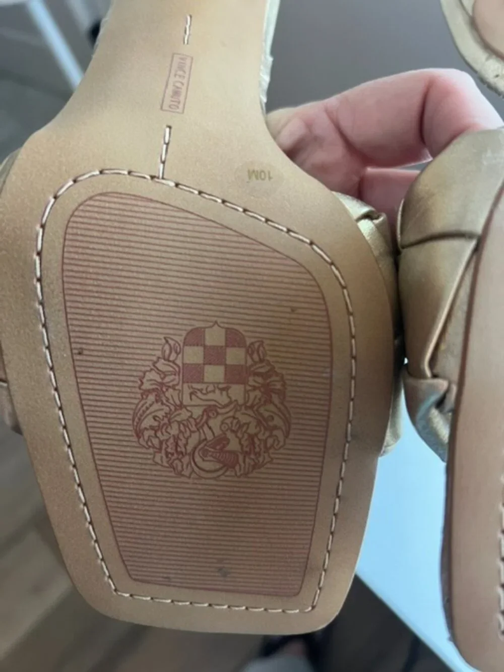 Vince Camuto vince camuto