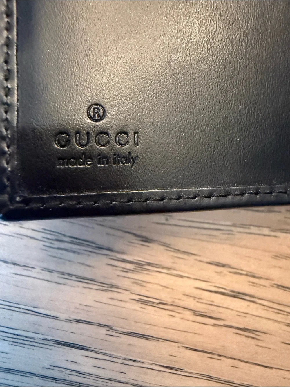 Gucci compact wallet