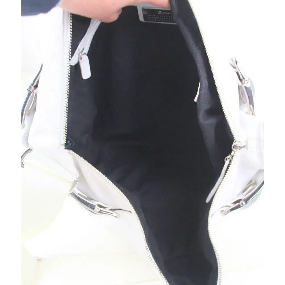 Dkny large signature