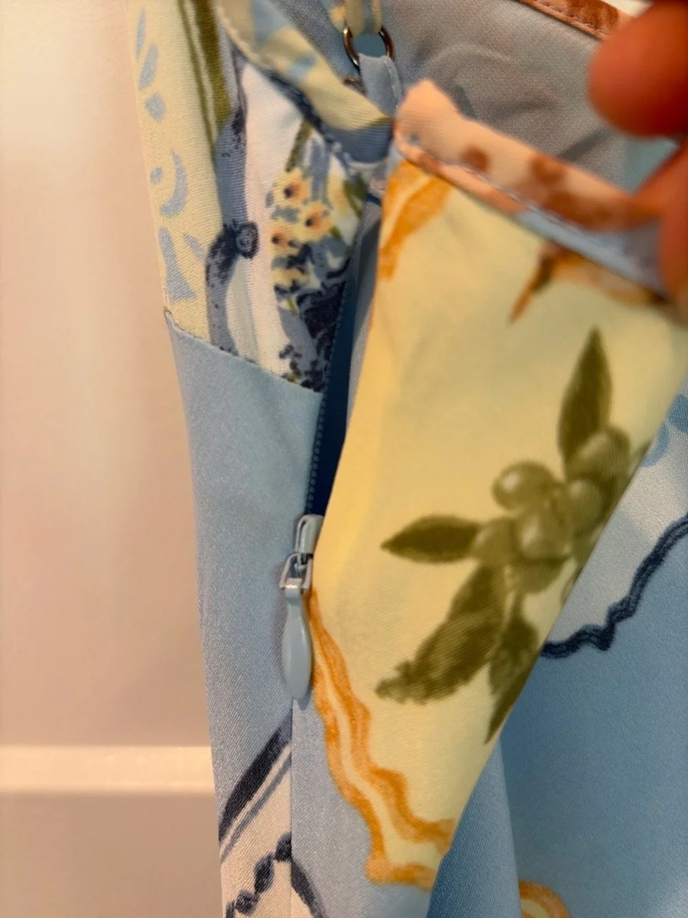 Abercrombie & Fitch scarf print