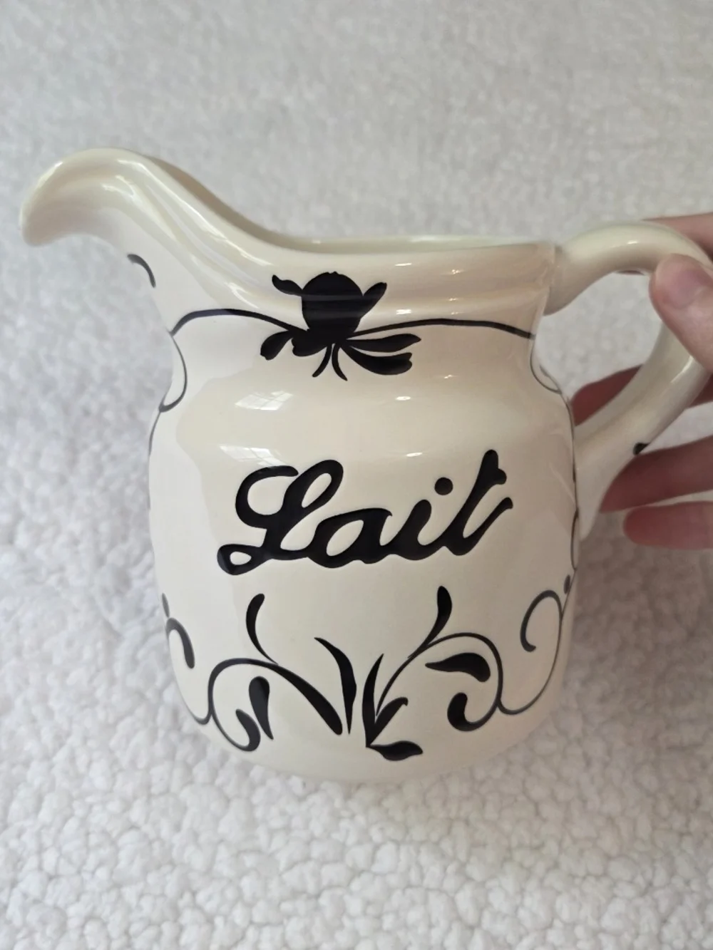 Source Unknown vintage lait