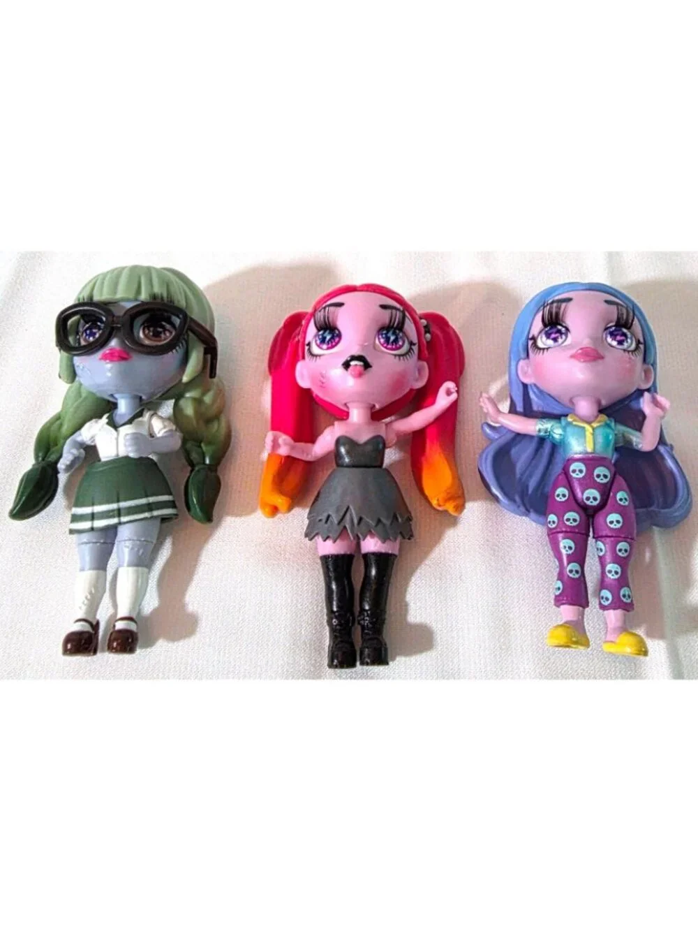 N/A ***includes dolls