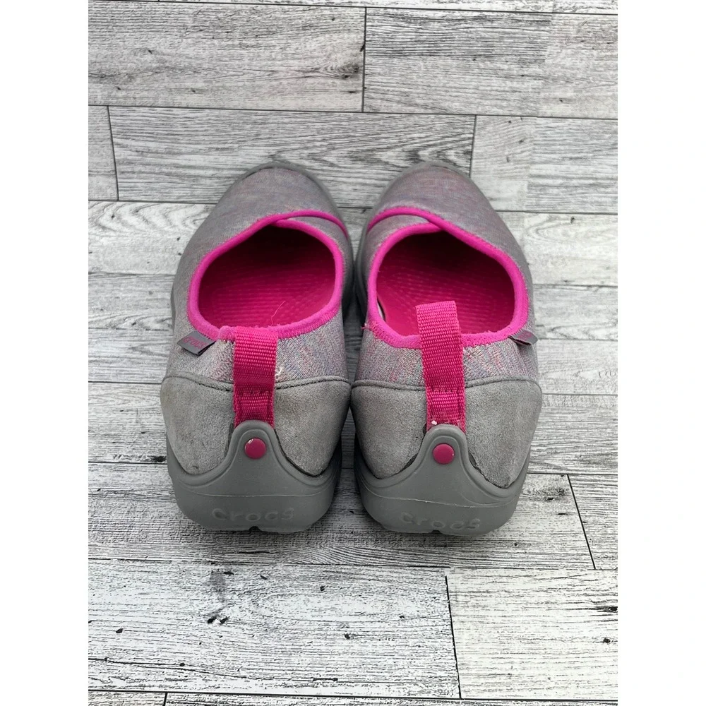CROCS stylish comfort