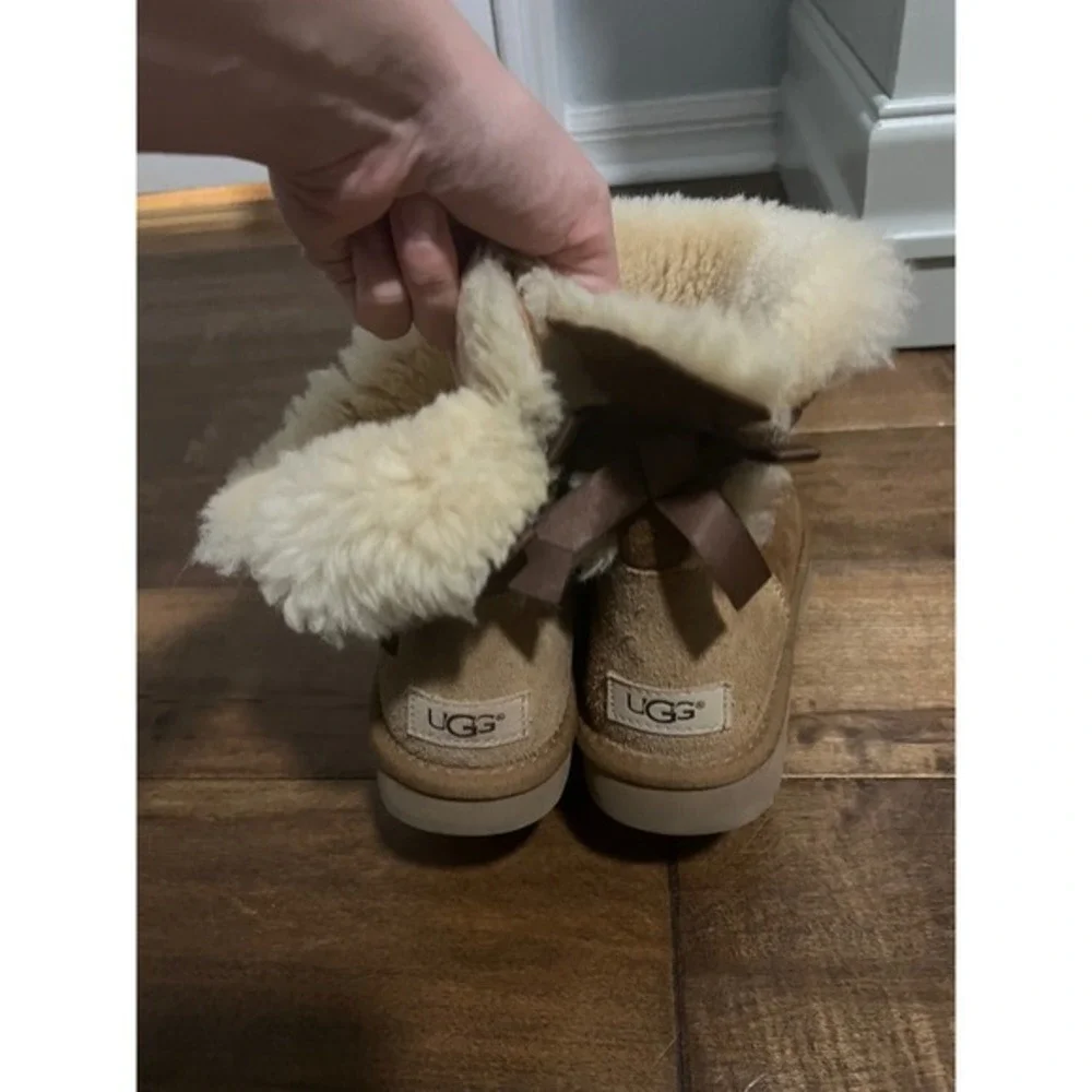 UGG classic short