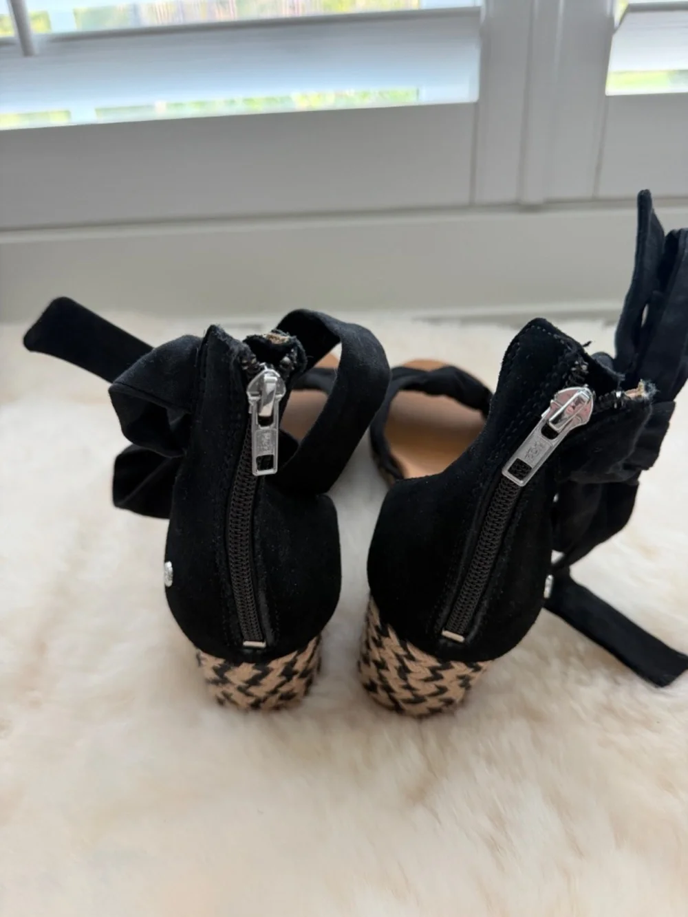 UGG brand ugg®