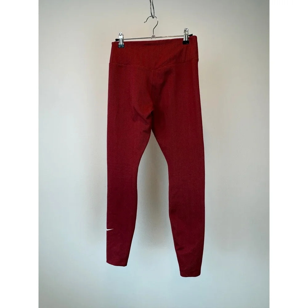 Nike therma fit