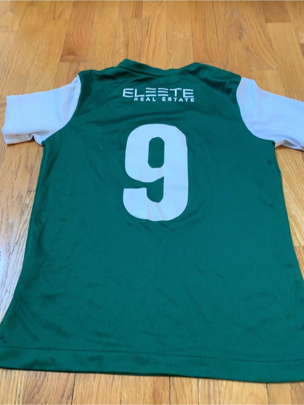 Nike boys large