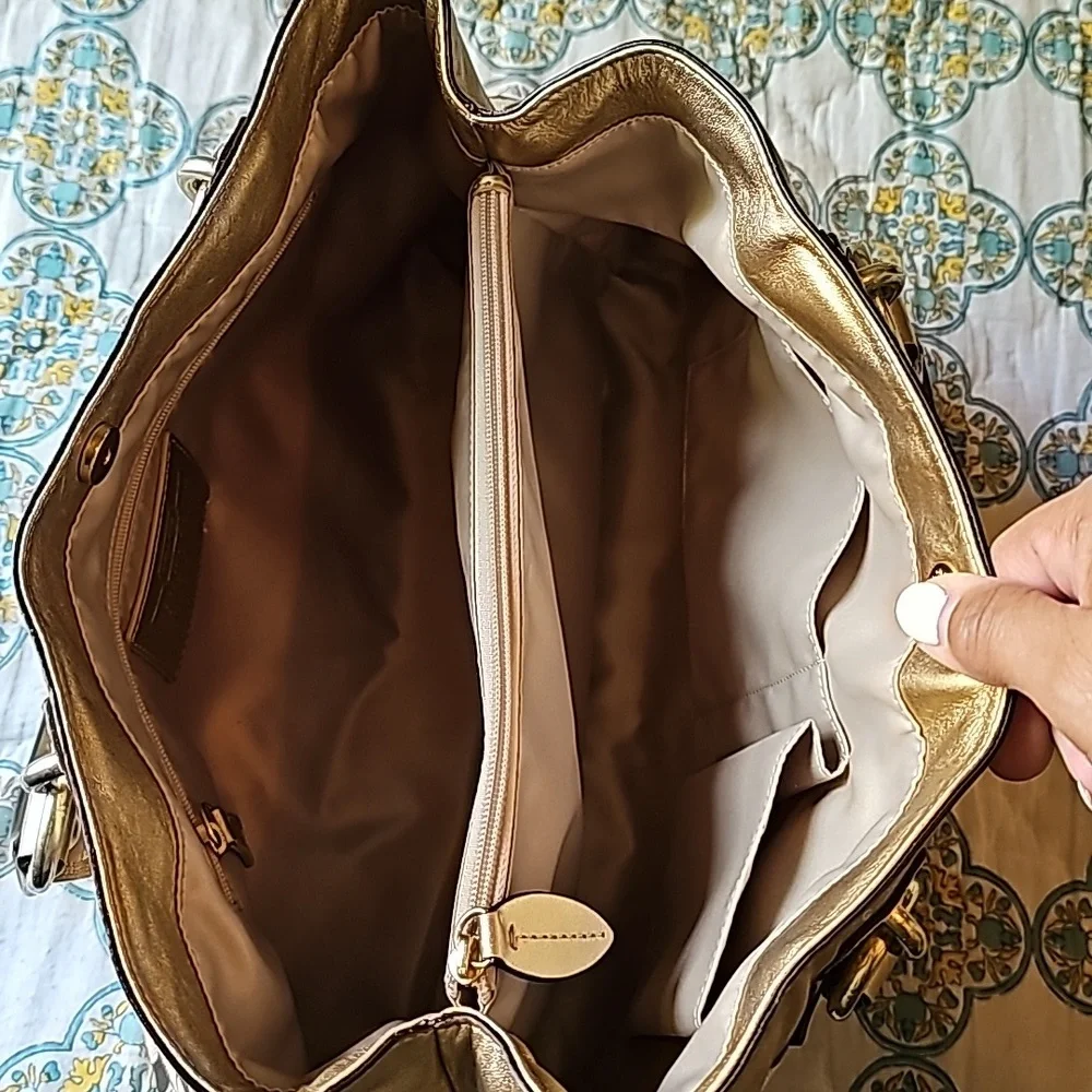Coach make luxurious