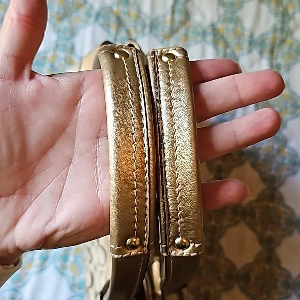 Coach make luxurious