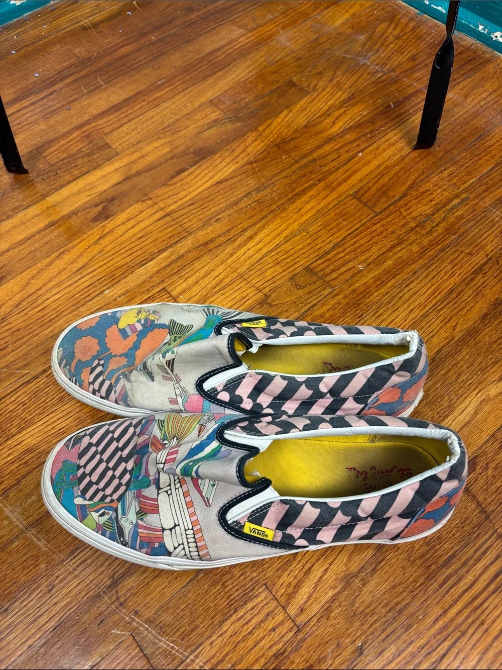 Vans comfort panels left