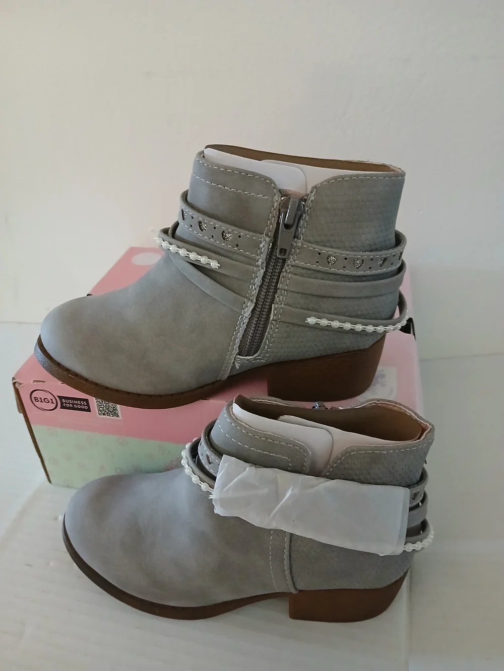 Jackeline stylish grey