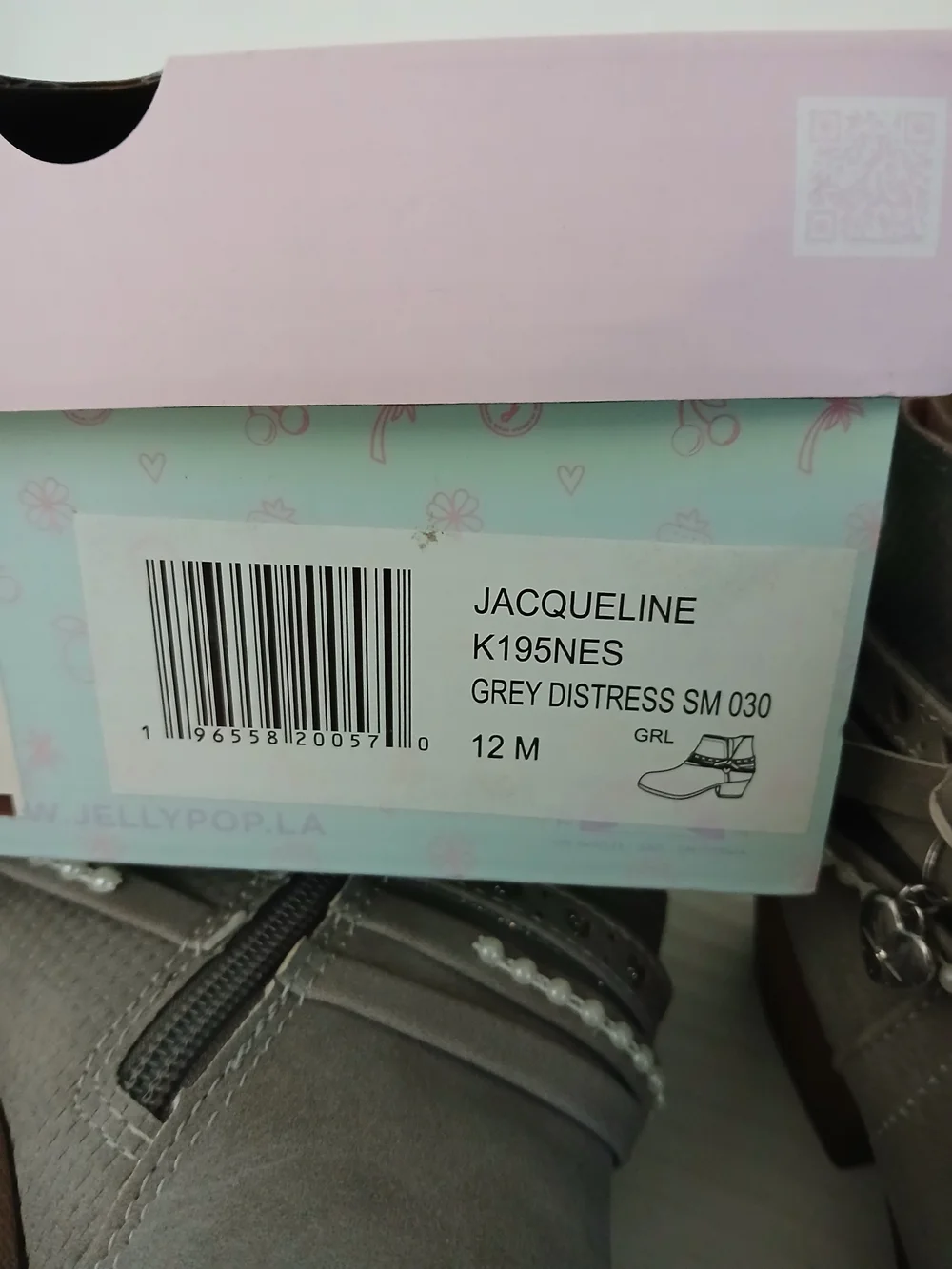 Jackeline stylish grey